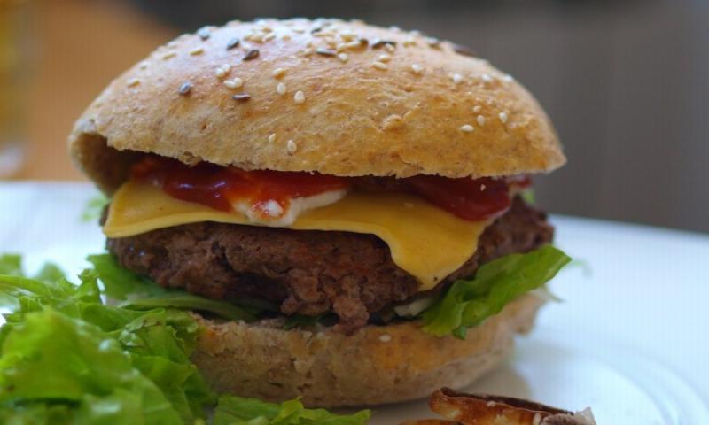 Slasno i bombastično: Ovo je vaš hamburger iz snova
