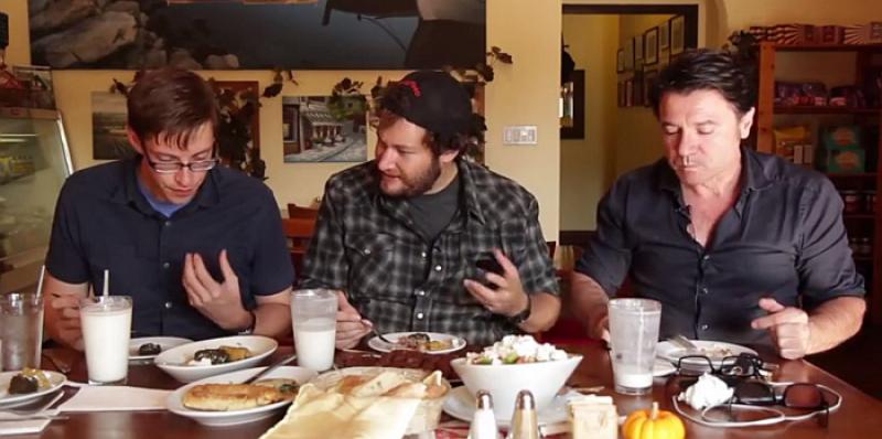 Evo kako Amerikanci reagiraju kad probaju sarmu, ćevape, burek (VIDEO)