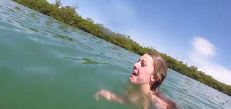 Htjela uslikati 'selfie' u vodi dok nije vidjela nešto zbog čega ju je uhvatila panika