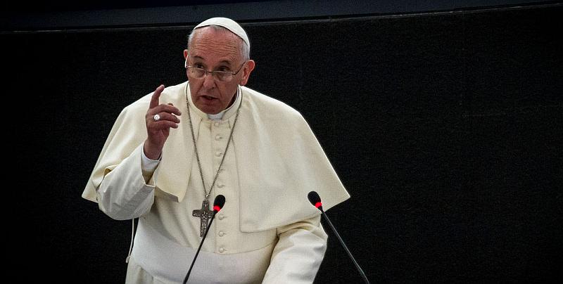 Papa Franjo: Ne gledajte loš TV program i ne budite rob kompjutera