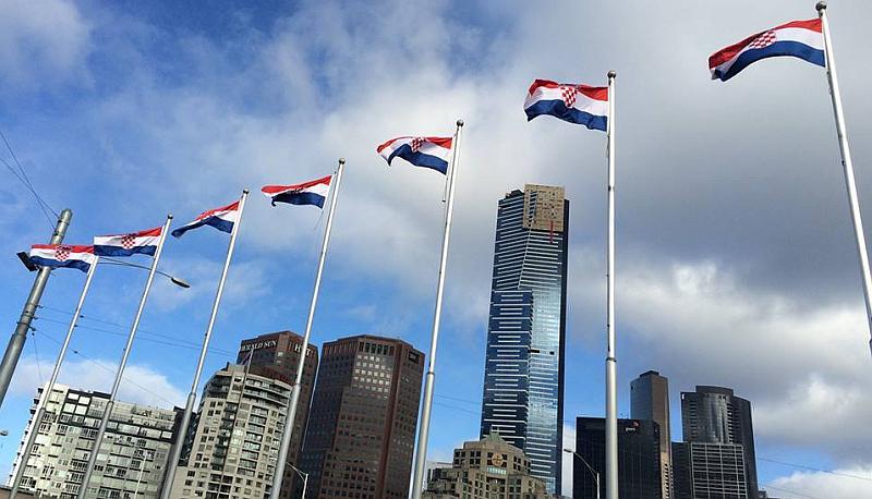 Hrvatske zastave vijore na Federation Square u Melbourneu (FOTO)