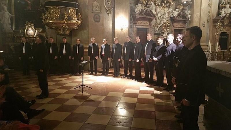 U prepunoj bečkoj crkvi svetog Petra održan je prekrasan koncert vokalista Lada