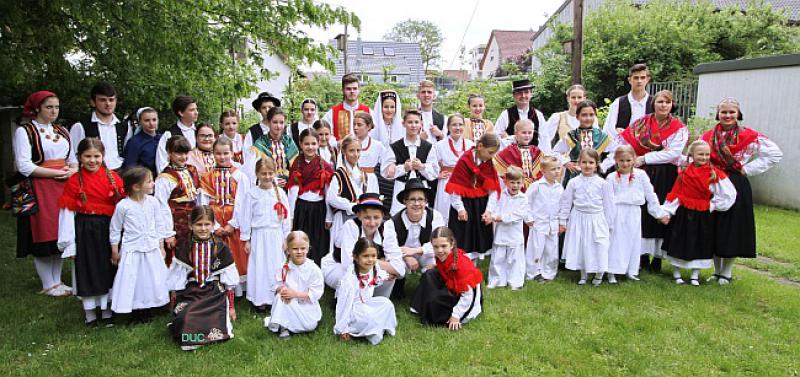 FOTOGALERIJA Folklorno društvo 'Ruža' iz Filderstadta proslavilo 10. rođendan