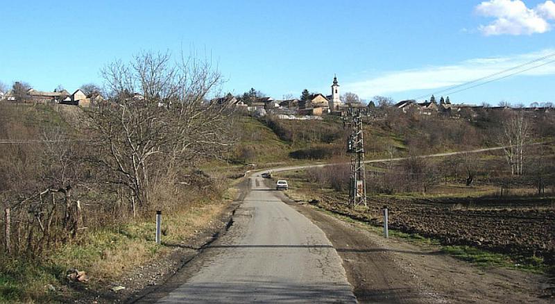 PROVALA U KATOLIČKU CRKVU U SRIJEMU Razbacane hostije, župnik: 'Duhovna i vjerska nesigurnost'