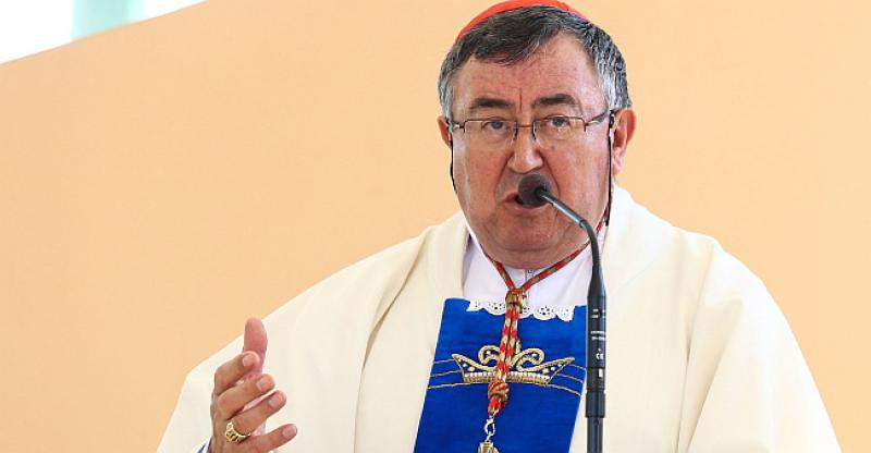 ZAJEDNIČKA MOLITVA Kardinal Puljić, episkop Grigorije, Husein Smajić i Kožemjakin poslali poruku kajanja i oprosta
