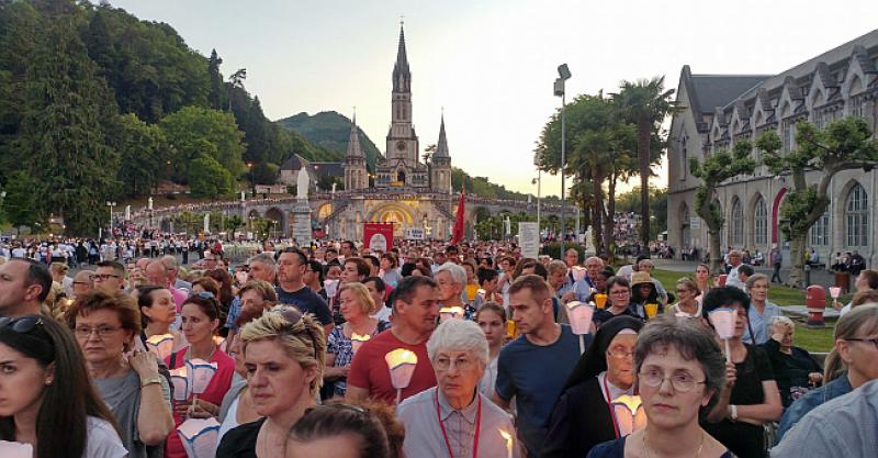 FOTO, VIDEO Hrvati iz iseljeništva hodočastili u Lourdes