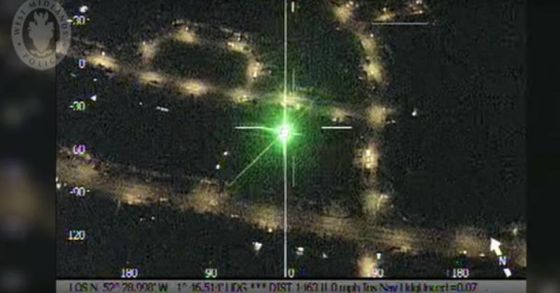 (VIDEO) LOŠA IDEJA Svijetlio je laserom u policijski helikopter, nije ni sanjao kako će ga uhvatiti