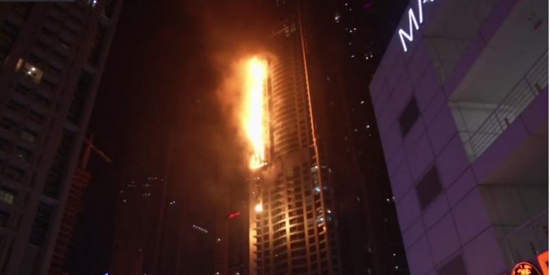 (VIDEO) POŽAR U JEDNOM OD NAJVIŠIH NEBODERA NA SVIJETU Planuo 337 metara visoki Torch Tower u Dubaiju