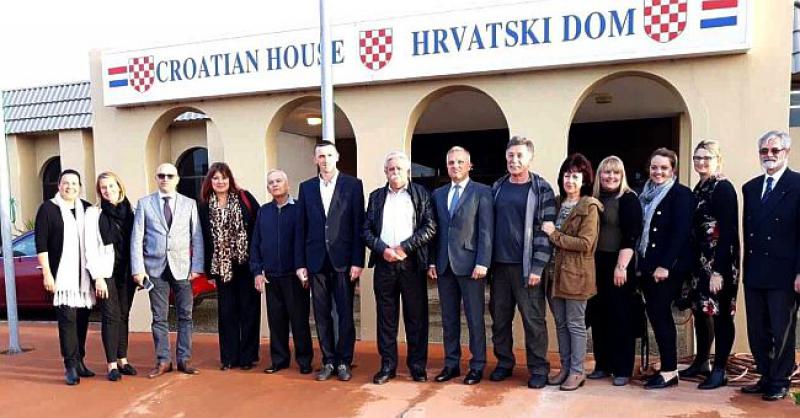 MILAS S HRVATIMA U GWELUPU Važno je smanjiti administrativne zapreke u rješavanju statusa hrvatskih iseljenika