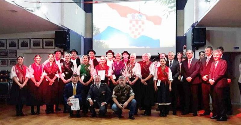 NIJE MOGLO LJEPŠE Novozelandski Hrvati proslavili Dan neovisnosti s vukovarskim herojima