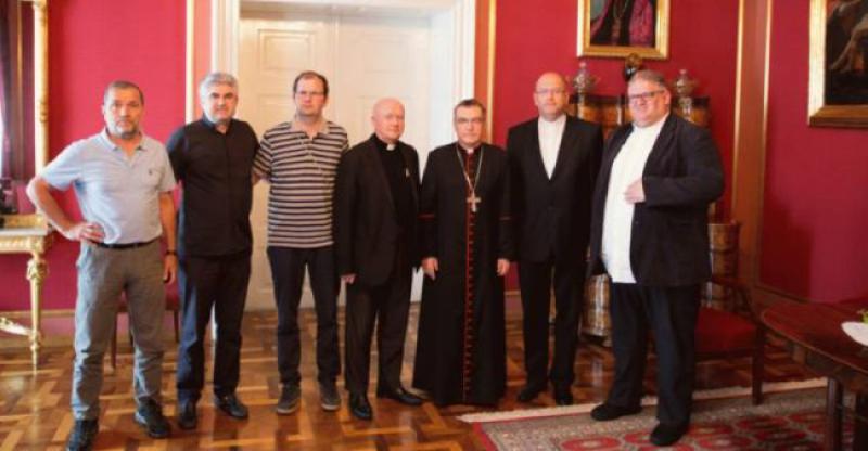 KARDINAL BOZANIĆ S VODITELJIMA KATOLIČKIH MISIJA 'Neka vam u vašem radu svijetli primjer bude bl. Alojzije Stepinac'