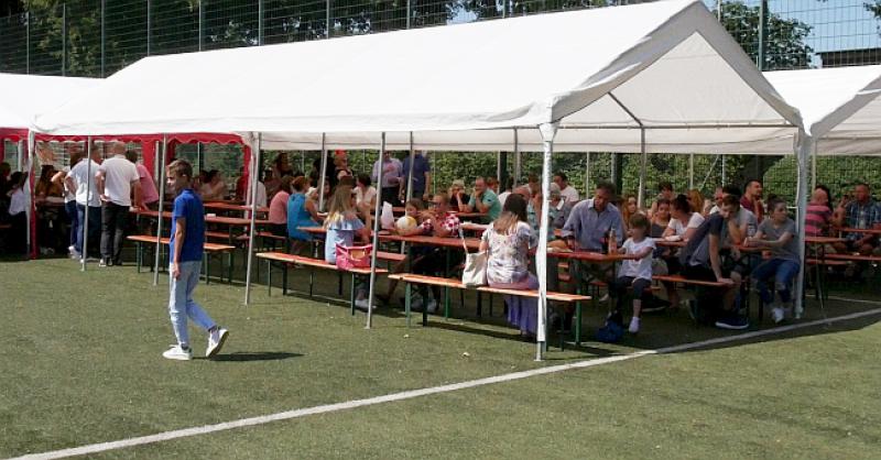 FOTO U Bietigheimu održana misa na otvorenom, nakon toga sportski susret i druženje