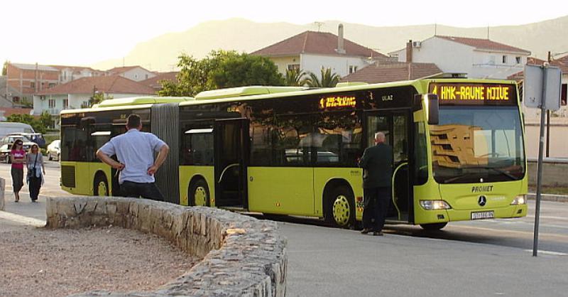 SPLITSKI VOZAČ OVIM JE POTEZOM OSVOJIO NAŠA SRCA ‘U autobusu je nastao muk, hvala njegovim roditeljima što su odgojili velikog čovjeka’