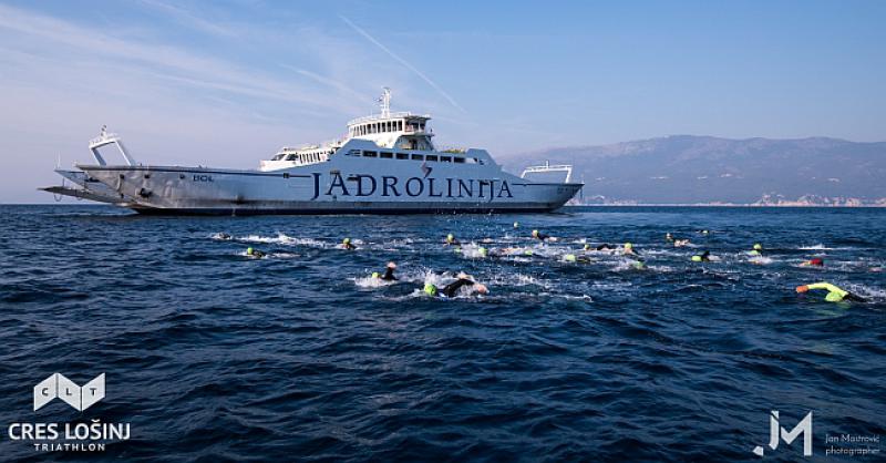 JEDINSTVEN NA MEDITERANU Na prvom triatlonu Cres-Lošinj kretalo se spektakularnim skokom s trajekta