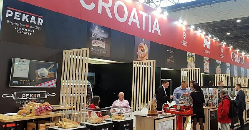 SVI SU ZABORAVILI NA CROISSANT, COQ AU VIN, FOIE GRAS... Hrvatski pršuti osvajaju Pariz