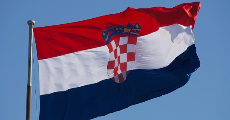 PRIJE TOČNO 28 GODINA Hrvatska zastava, grb i himna i službeno postaju naša državna obilježja