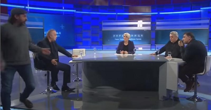 (VIDEO) POZNATI PJEVAČ NAPUSTIO STUDIO ‘Oćeš prestat?! Ajd prestani sada, jesi pijan il’ si nadrogiran?!’