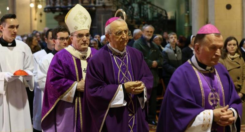 SEDAMNAESTA OBLJETNICA SMRTI SLUGE BOŽJEG KARDINALA FRANJE KUHARIĆA Kardinal Bozanić predvodio euharistijsko slavlje
