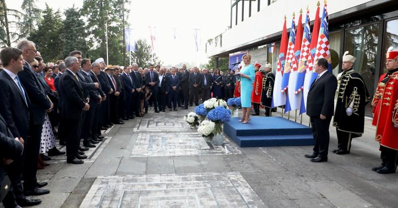 PREDSJEDNICA ‘Ime Hrvatske konačno je i zauvijek upisano na politički zemljovid svijeta! Hrvatska je tu: ne samo lijepa nego zaista i naša!’