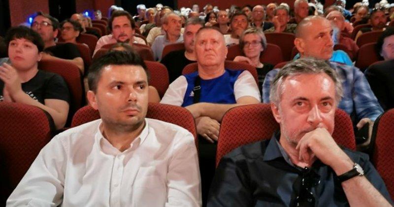 (VUKOVARSKA TRAGEDIJA) MIROSLAV ŠKORO NA PREMIJERI FILMA ‘Glavu dole ruke na leđa’ u Osijeku