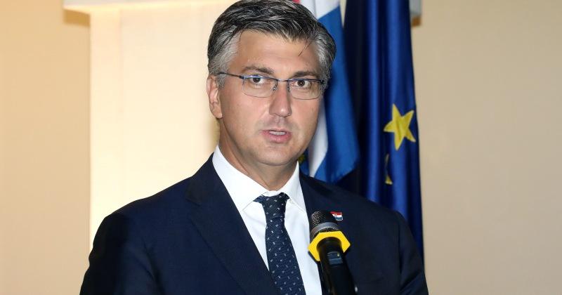 ANDREJ PLENKOVIĆ Podržava da radni tjedan u školama počinje intoniranjem hrvatske himne