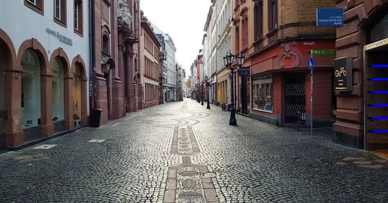 (KOMENTAR) TKO TO TAMO NE RADI? Don Vinko Puljić odgovorio subratu: Eee, moj fra Mario, kada bi Ti znao koliko Hrvata katolika u Njemačkoj radi i nedjeljom