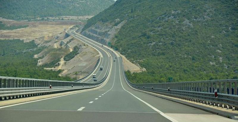 VIŠE OD STO TISUĆA OSOBA UŠLO U ZEMLJU, NAJAVILO SE JOŠ TOLIKO Najviše dolazaka imaju Slovenci, Austrijanci i Nijemci