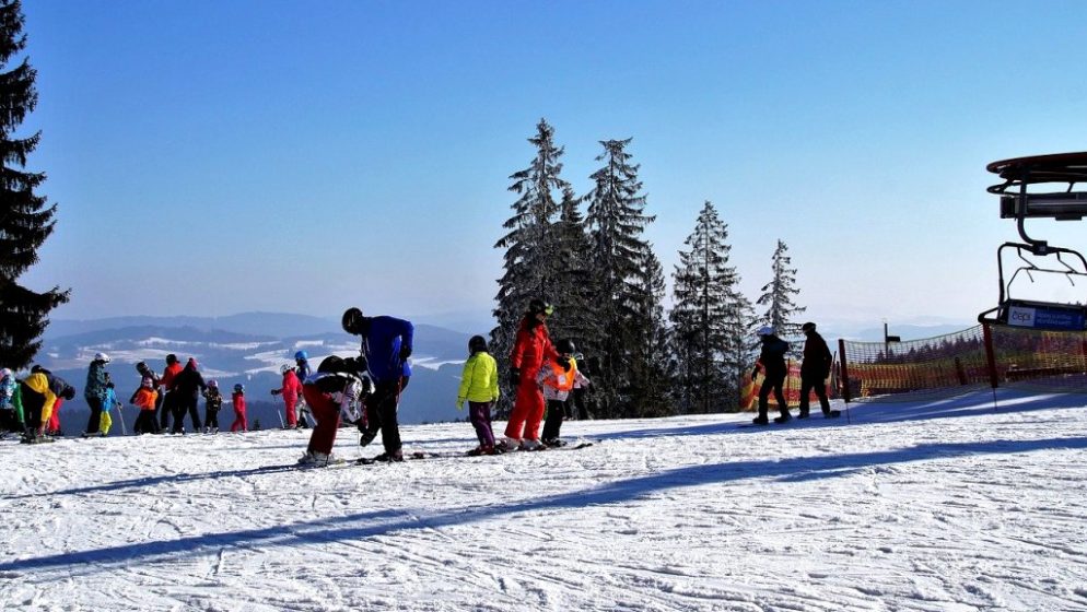 Nakon navale posjetitelja tijekom vikenda, austrijska skijališta pooštrila mjere