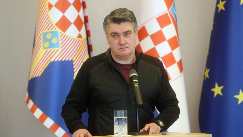 ZBOG OZNAKA 'ZA DOM SPREMNI' Milanović napustio protokol na obilježavanju Maslenice