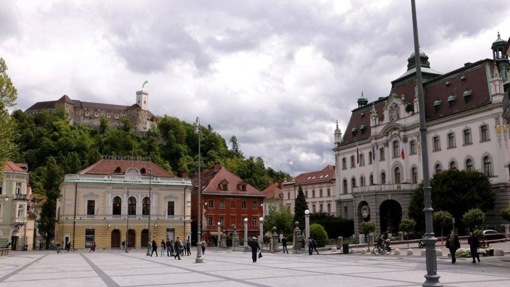 Slovenija od danas u crvenom, vlada u ponedjeljak o mjerama