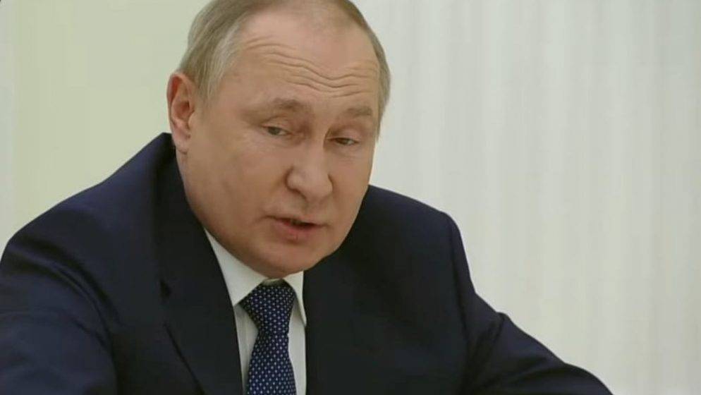 Putin nakon razgovora s Macronom obećao da zasad neće pokretati nove vojne inicijative