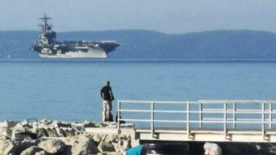 AMERIKANCI OPET U HRVATSKOJ: U Split uplovio najveći ratni brod na svijetu