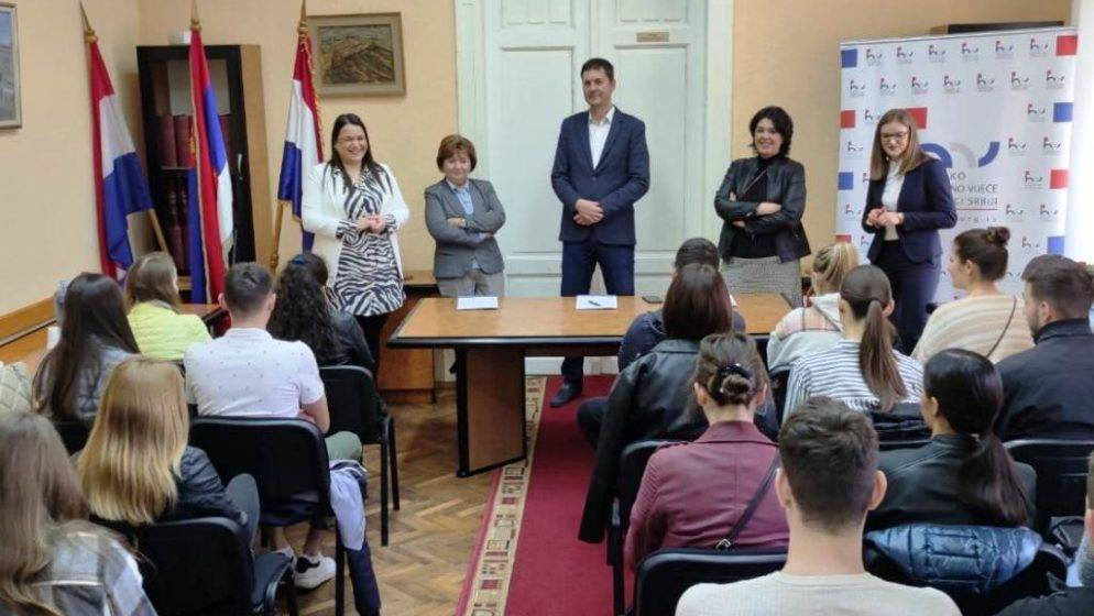 Dodijeljena jednokratna pomoć studentima pripadnicima hrvatske zajednice u Srbiji