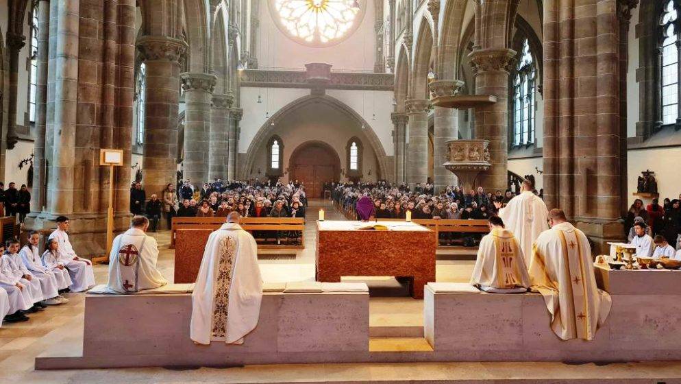 U Hrvatskoj katoličkoj župi München proslavljen Uskrs u ozračju proslave 75. rođendana župe