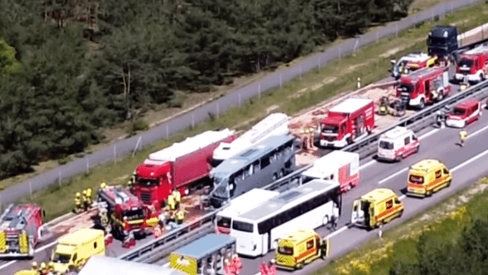 Deseci ozlijeđenih u sudaru autobusa i kamiona u istočnoj Njemačkoj
