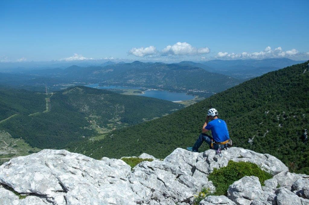Otvorena je alpinističko-planinarska staza Ferrata na velebitskom masivu Crnopca 