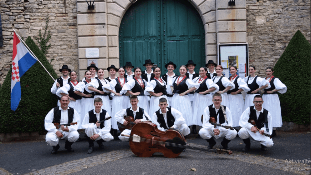 Varaždinski folklorni ansambl predstavljao Hrvatsku na 49. međunarodnom folklornom festivalu 'Kulture svijeta' u Francuskoj