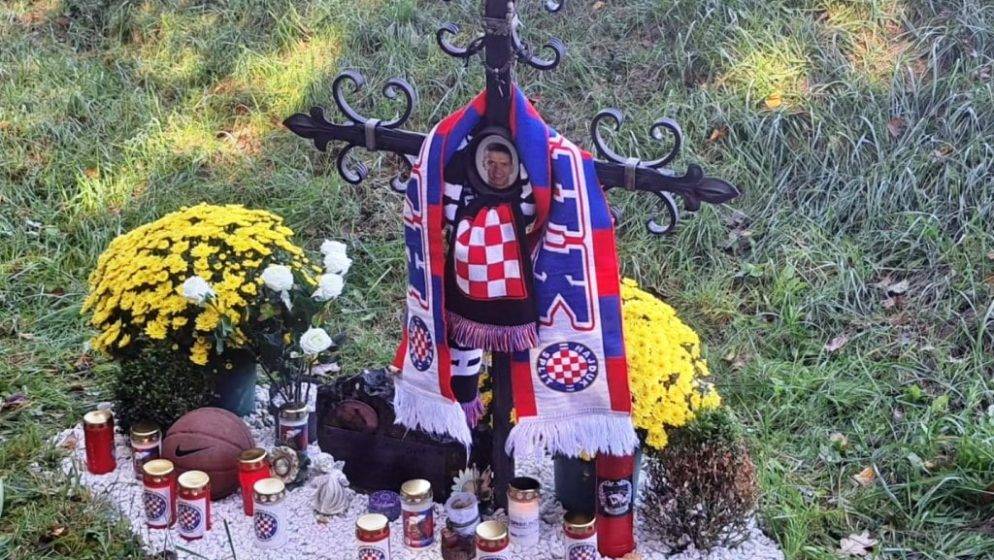 Društvo prijatelja Hajduka iz Münchena povodom rođendana nikad prežaljenog Dražena Petrovića upalilo svijeće na mjestu njegove  pogibije