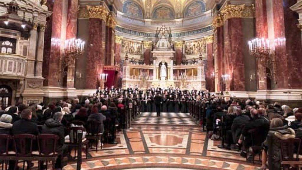 U bazilici sv. Stjepana u Budimpešti, održan je hrvatski adventski koncert pod nazivom ‘Spavaj, spavaj ditiću‘