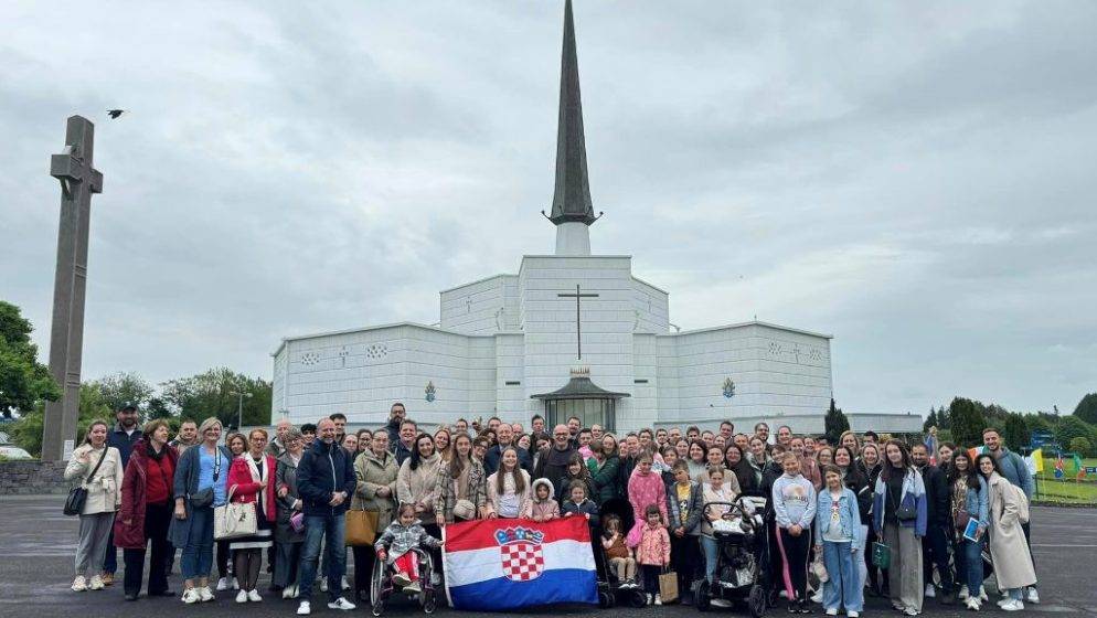 Hrvati iz Irske, po sedmi puta, hodočastili u nacionalno svetište – Naše Gospe od Knocka