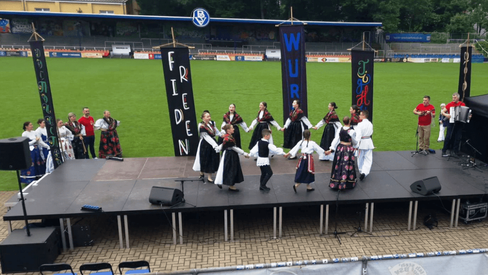 Hrvatski folklor na Međunarodnom festivalu kultura u Bremenu