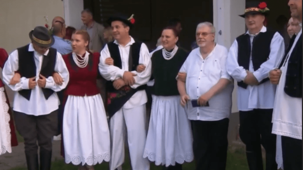 Hrvatsko kulturno društvo 'Veseli Gradišćanci' iz Unde u Mađarskoj svečano proslavilo 50 godina rada