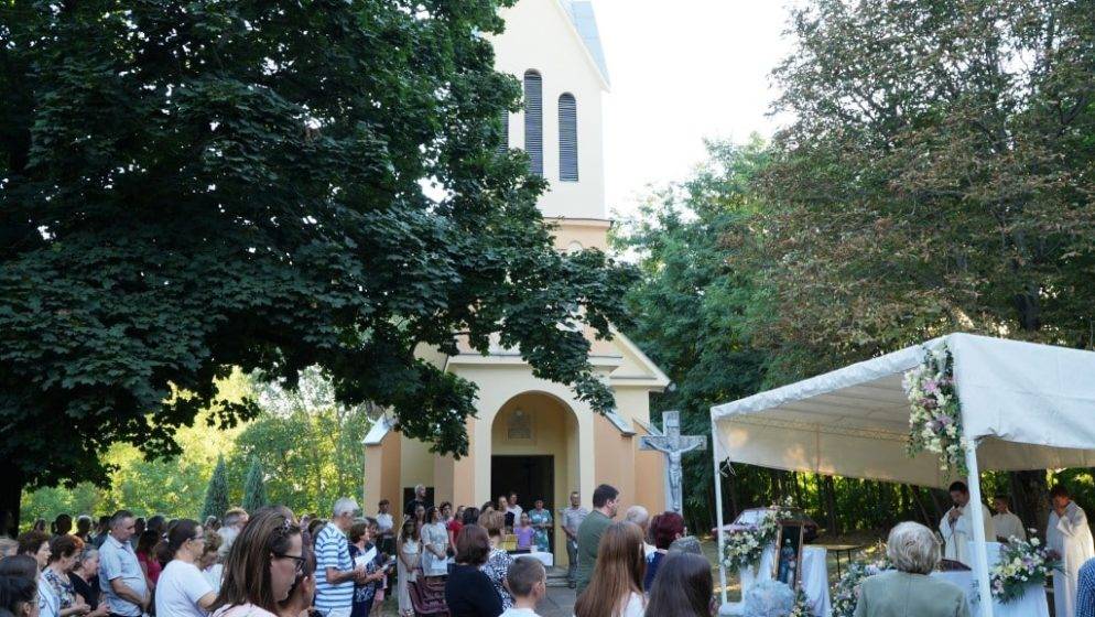 Hrvati iz Srbije proslavili 100. obljetnicu podizanja kapele sv. Ane u Tavankutu