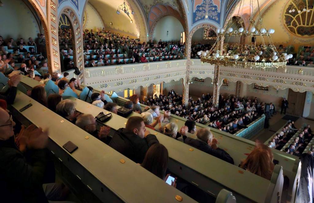 U Subotičkoj sinagogi koncert klape 'More' oduševio 900 posjetitelja