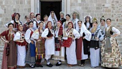 Započele pripreme za 12. Reviju tradicijske odjeće i izbor najljepše Hrvatice u narodnoj nošnji izvan Republike Hrvatske