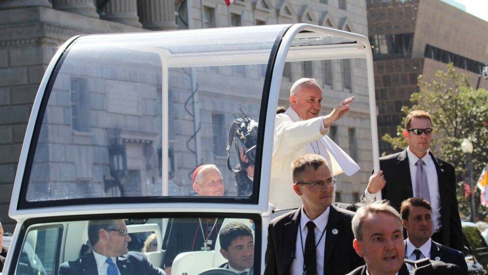 Papa Franjo iz bolnice obilježava 12. godišnjicu pontifikata